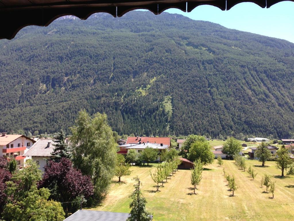 Gasthaus Sonne Tarrenz Pokój zdjęcie