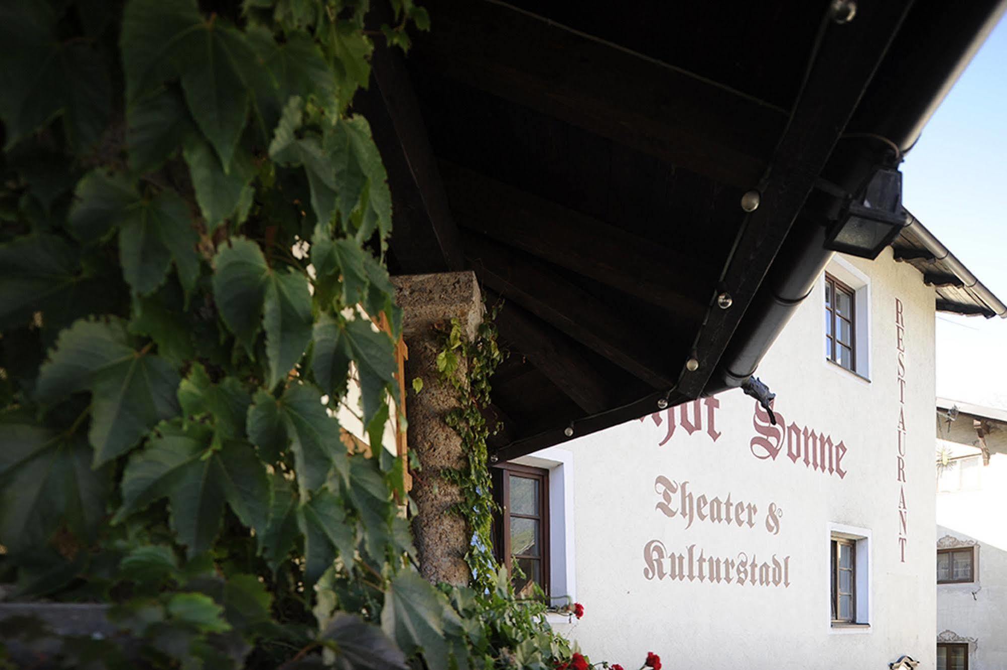 Gasthaus Sonne Tarrenz Zewnętrze zdjęcie
