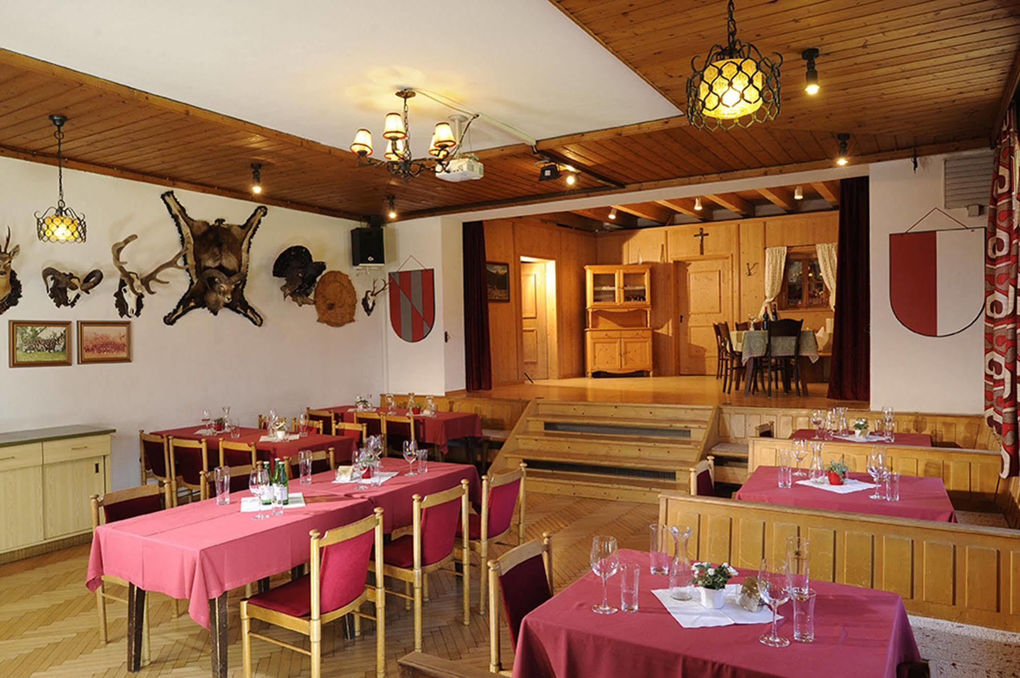 Gasthaus Sonne Tarrenz Zewnętrze zdjęcie