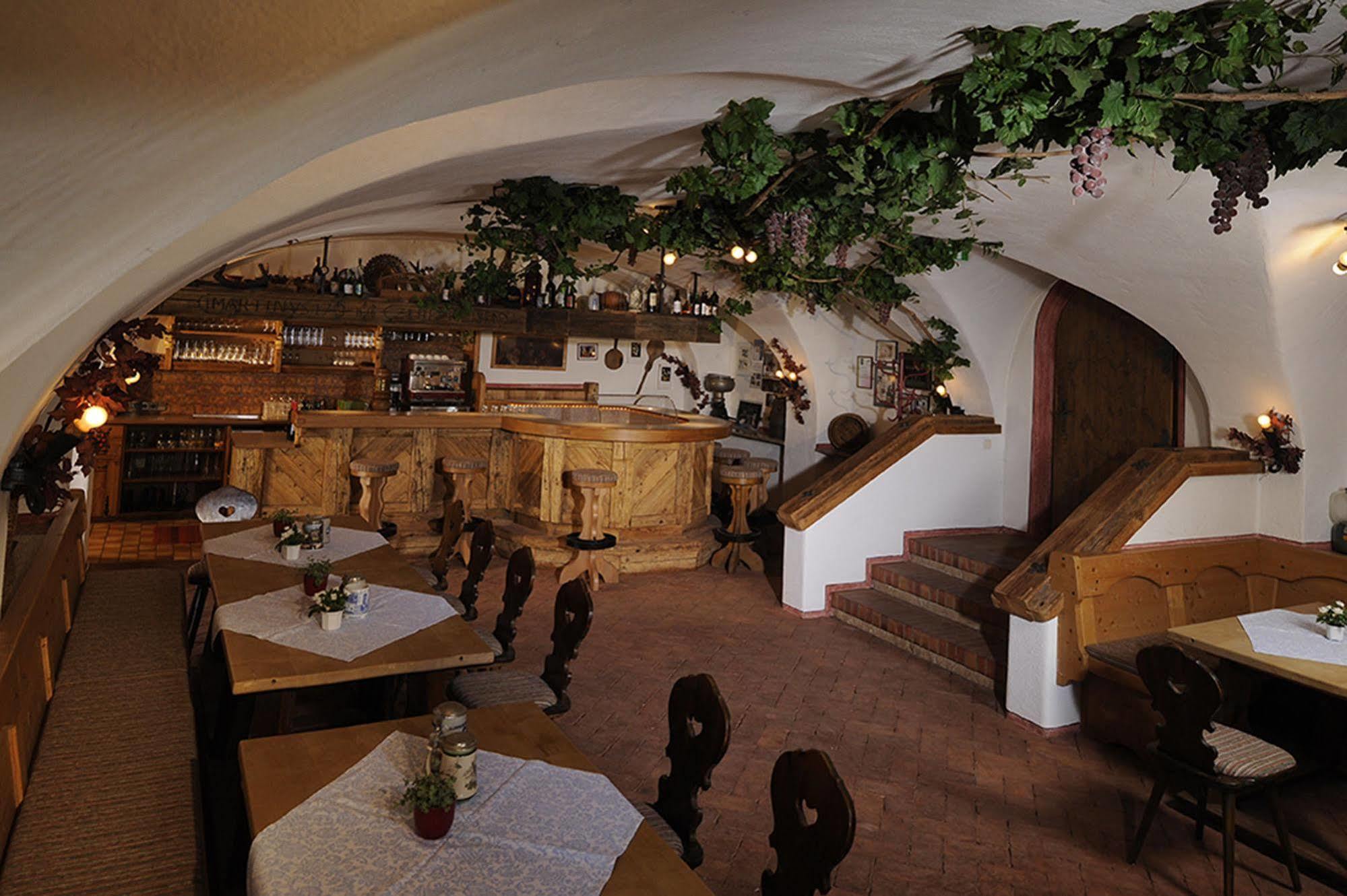Gasthaus Sonne Tarrenz Zewnętrze zdjęcie
