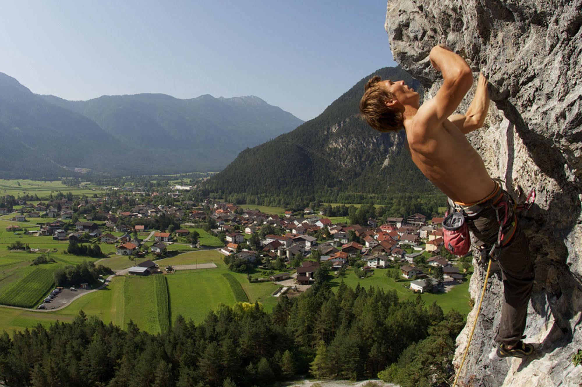 Gasthaus Sonne Tarrenz Zewnętrze zdjęcie